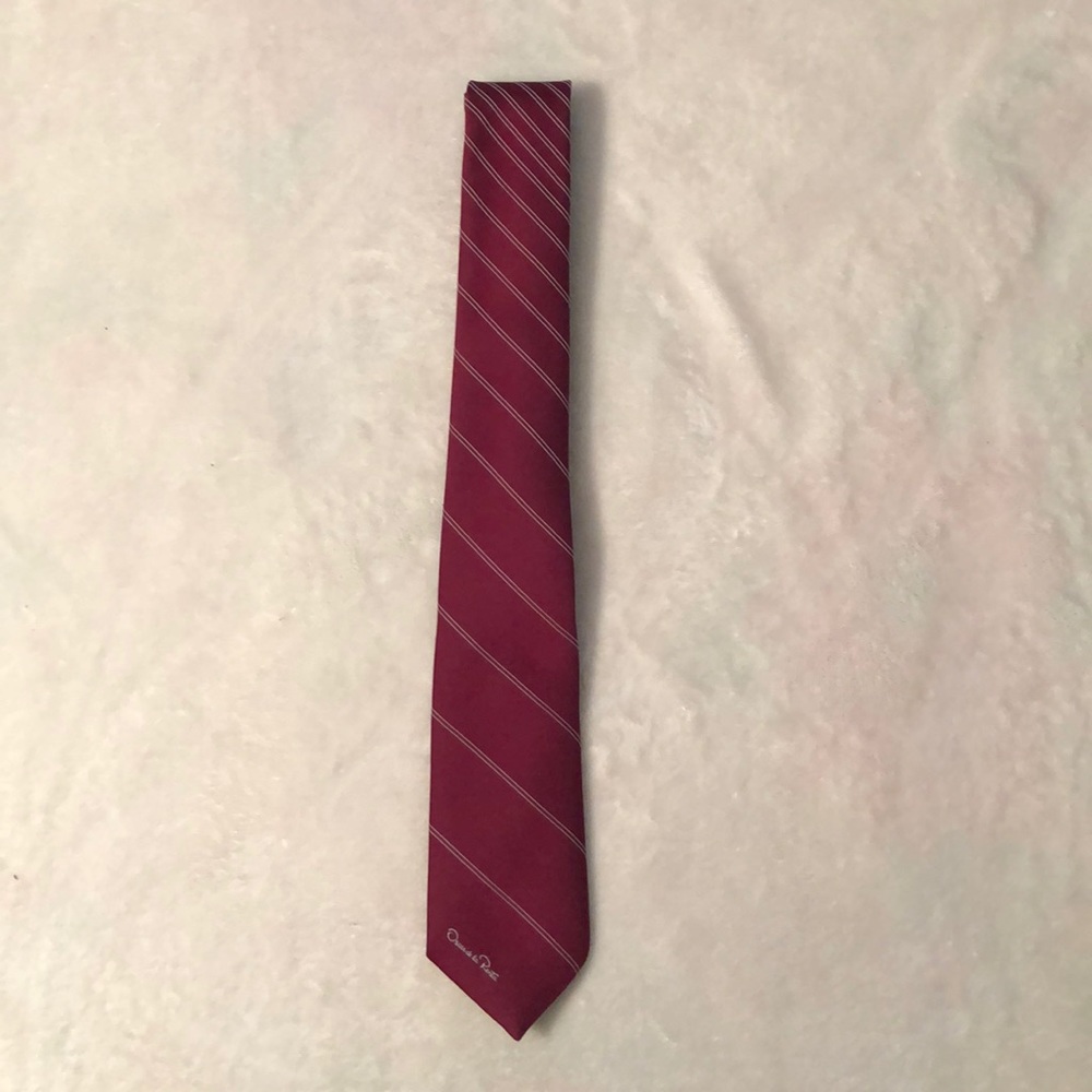 Oscar de la Renta Red Tie